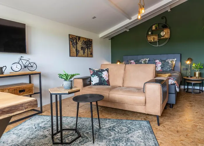 The Black Barn Çiftlik konaklama *